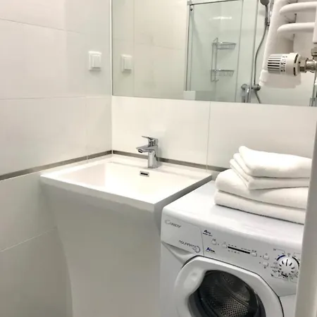 Zajezdnia Mtp * Poznaň